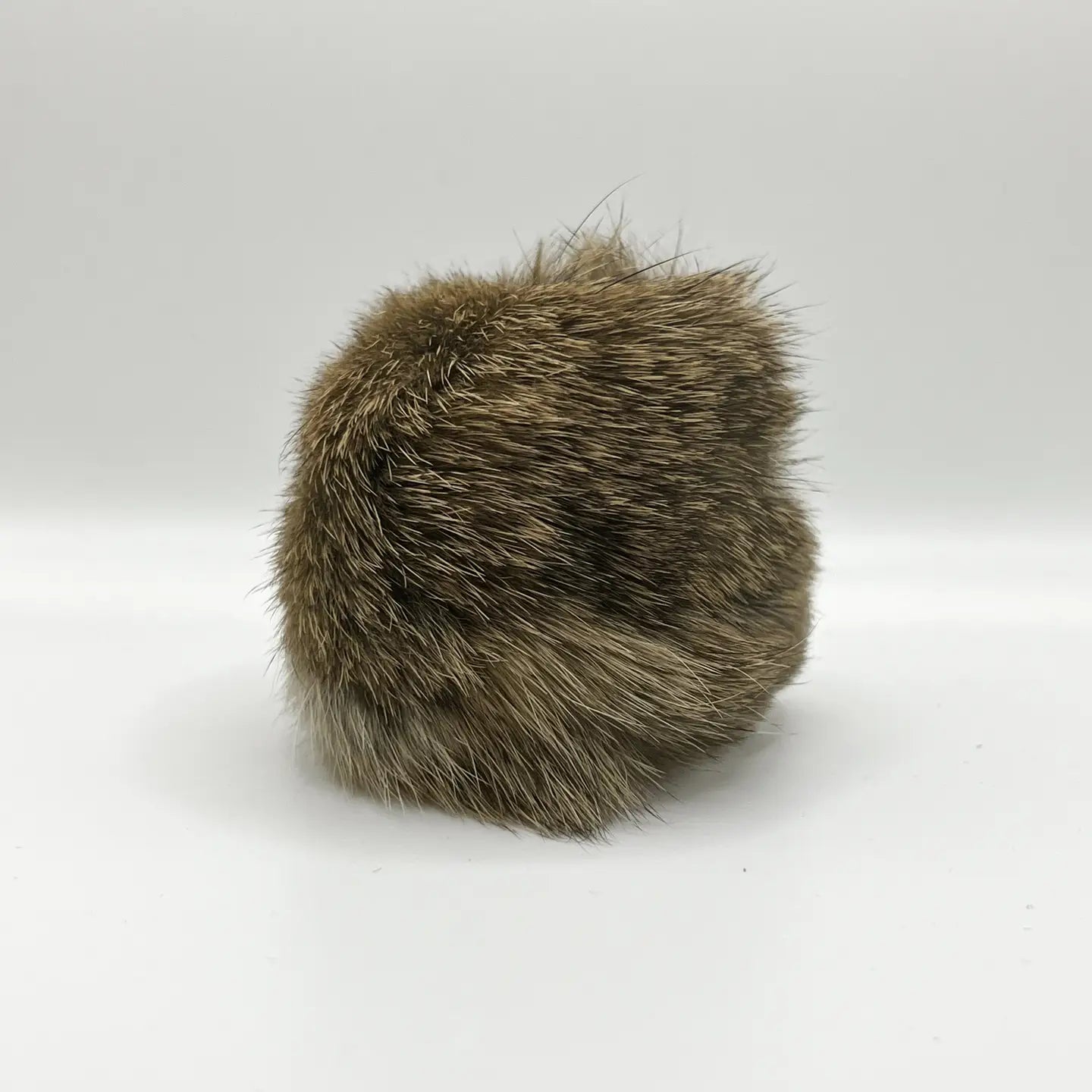 Kattleksak Max boll i kaninpäls