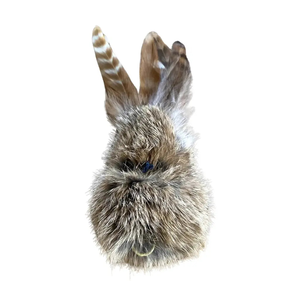 Kattleksak i kaninpäls och tuppfjäder